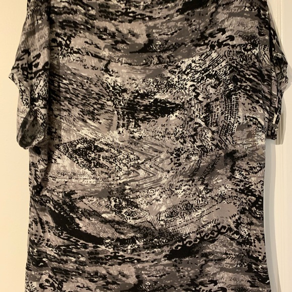 Women’s Large Silky Feel T-shirt - Picture 4 of 4
